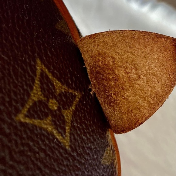 Monogram Speedy 30
Date code: VI1921(Year 1991)
Made in France - Picture 8 of 15